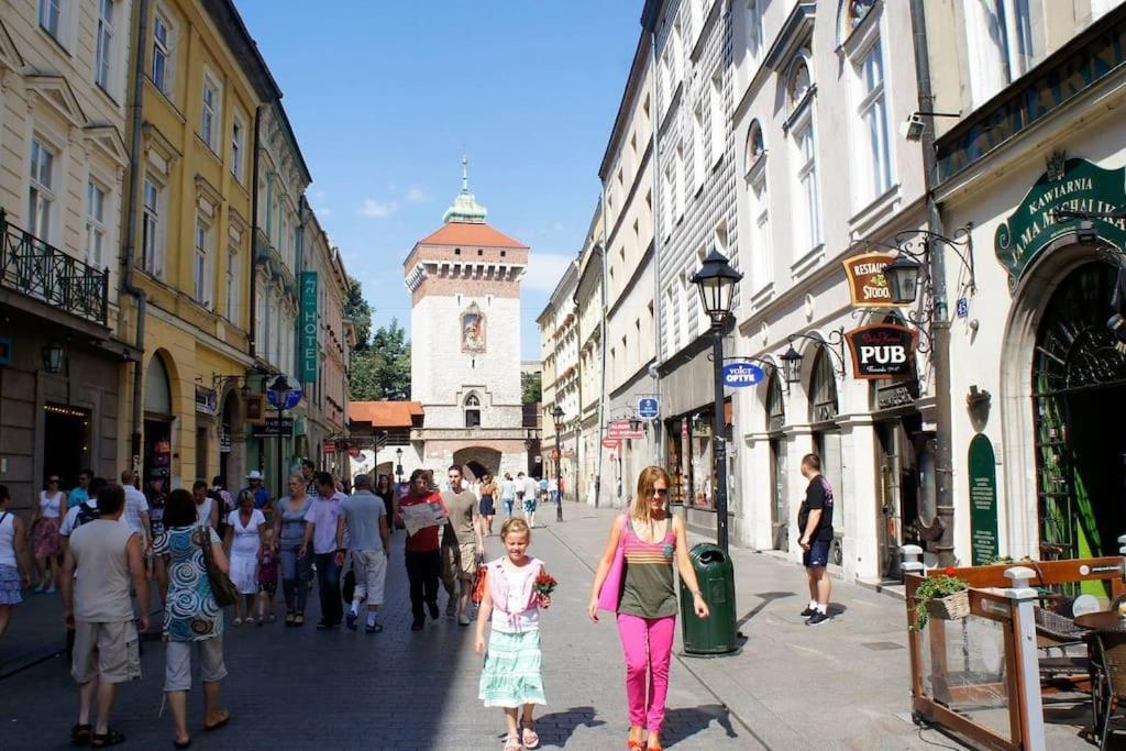 Florianska Grand Apartment 2 Krakow Exterior photo
