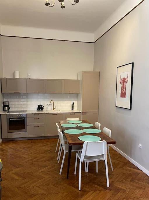 Florianska Grand Apartment 2 Krakow Exterior photo